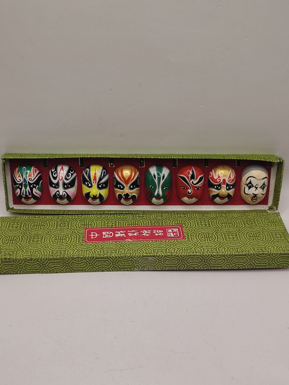 Vintage Set of 8 Mini Chinese Opera Mask Collectibles - Multicolor